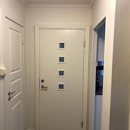 Lovely 2 Bedroom Apartmen With Free Parking Bergen Exterior photo